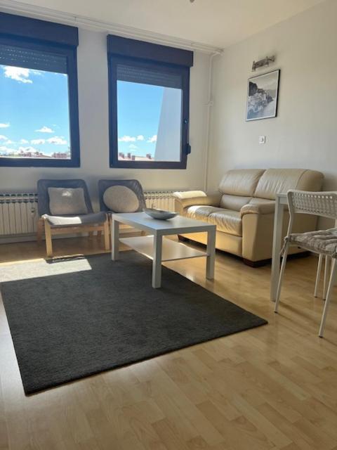 Rocco Apartment-Free Parking&Wifi Zagreb Buitenkant foto